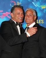 los angeles, 24. september - johnny chaillot-louganis, greg louganis im los angeles lgbt center gala vanguard awards zum 47. jahrestag im pazifischen designzentrum am 24. september 2016 in west hollywood, ca foto