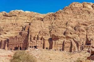 ein Blick von den königlichen Gräbern in Petra, Jordanien. foto