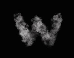 realistisch Rauch w Alphabet Verbreitung auf dunkel Hintergrund foto