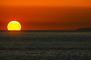 schöner Ozean Sonnenuntergang foto