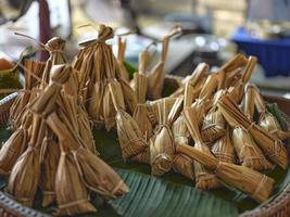 Bananen mit klebrig Reis .thailändisch Nachtisch. foto