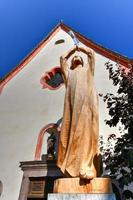 Heilige Antonius Kapelle gelegen im St. Ulrich Dorf - - Trentino Alt adige im das Seite? ˅ von Dolomiten - - das UNESCO wold Erbe. foto