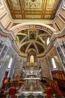 Sorrent, Italien - - aug 27, 2021, kompliziert Innere von das Kirche von santi felice und Baccolo im Sorrent, Italien. foto