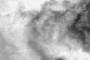 Himmel mit strukturiertem Hintergrund der schwarzen und weißen Wolke foto