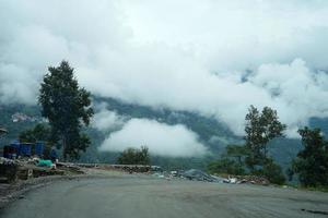wolkig Wetter im Berg von Norden Bengalen 8 foto