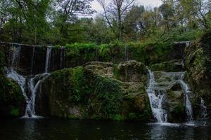 das können Schlacht Wasserfall ist gelegen im das garrotxa Region von das Provinz von Girona, Katalonien foto