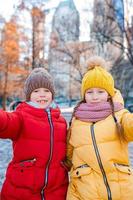 Familie Winter Ferien Ausflug im Neu York Stadt foto