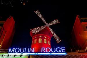 moulin Rouge im Paris, Frankreich, 2022 foto