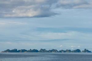 raja ampat papua riesige panoramalandschaft foto