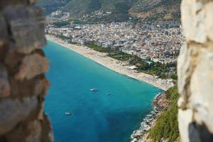 Luftaufnahme der Stadt Alanya in Antalya, Türkei foto