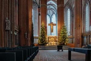 Weihnachten Baum Innerhalb Deutsche Lübeck Kirche foto