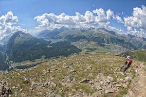 Blick auf die Gletscher der Schweizer Alpen im Engadin foto