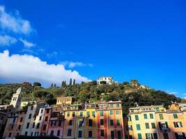 portofino malerisches dorf italien bunte gebäude bemalte häuser foto