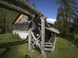 Wassermühlental in den Dolomiten Longiaru Badia Valley foto