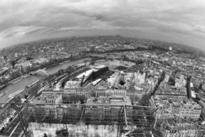 Blick auf Paris in Schwarz und Weiß foto