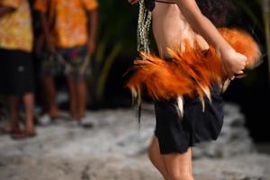 polynesischer tänzer hula-bewegungseffekt foto