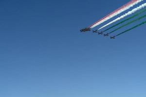 Frecce dreifarbig Italien akrobatisch Flug Mannschaft Italienisch Flagge rot Weiß und Grün Rauch foto