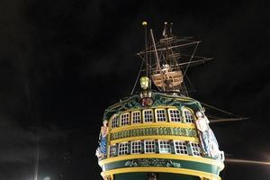 Amsterdam Kanal Schiff Schiff Museum beim Nacht foto