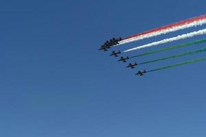 Frecce dreifarbig Italien akrobatisch Flug Mannschaft Italienisch Flagge rot Weiß und Grün Rauch foto