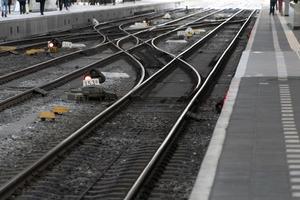 amsterdam, niederlande - 25. februar 2020 - hauptbahnhof altstadt foto