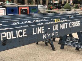 Die Polizeilinie überquert in New York keine Nypd-Barrieren foto