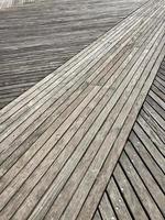diagonales Holz auf der Promenade der Coney-Insel foto