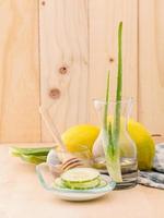 Zitrone, Gurke und Aloe foto