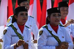 ubud, indonesien - 17. august 2016 - der unabhängigkeitstag wird im ganzen land gefeiert foto