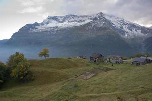 nebelig Senke Aussicht foto