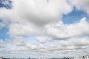 verwischen hell klar Licht Blau Himmel Wolke Hintergrund foto