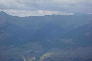 Wandern in den Schweizer Alpen foto