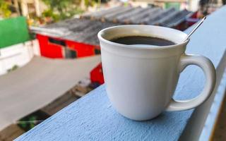 tasse americano schwarzer kaffee im restaurant mexiko. foto