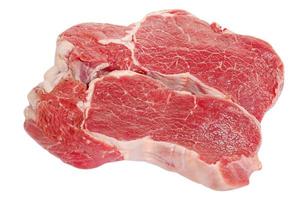 zwei roh Rindfleisch Steaks auf ein Weiß Hintergrund. Fleisch isolieren. foto