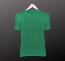 T-Shirt Attrappe, Lehrmodell, Simulation mit schwarz Hintergrund foto