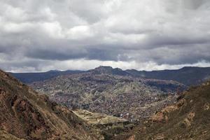 Blick auf La Paz aus der Ferne foto