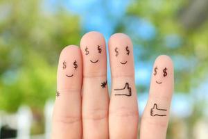 Finger Kunst von glücklich Familie. Konzept von Mann und Frau haben Dollar Zeichen stattdessen von Augen. foto