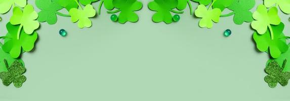 st. Patrick's Tag Banner. Papier Kleeblatt Blätter auf farbig Hintergrund mit Kopieren Raum foto