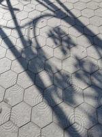 zufällig Wunder, Monogramm Schatten auf das Monogramm Straße foto