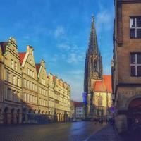 Aussicht von das prinzipalmarkt im das alt Stadt, Dorf von Münster, Deutschland. foto