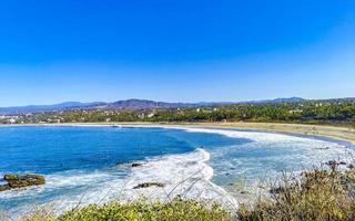 schön Stadt Seelandschaft Landschaft natürlich Panorama Aussicht puerto escondido Mexiko. foto