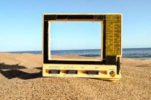 Fernseher im das Sand foto