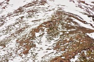 schneebedeckte Berglandschaft foto
