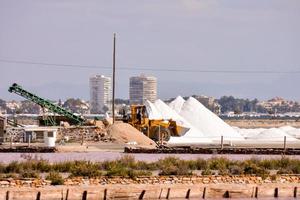 industriell Maschinen ziehen um Kies foto