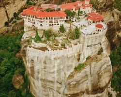 Antenne Foto von das Felsen Formationen und Klöster von meteora, Griechenland