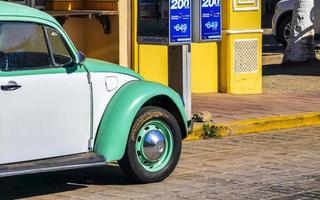 puerto escondido Oaxaca Mexiko 2023 Türkis abgestimmt alt klassisch Jahrgang Auto Autos puerto escondido Mexiko. foto