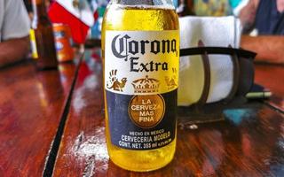 playa del carmen Quintana roo Mexiko 2022 Corona Bier Flasche im Restaurant Bar im playa del carmen Mexiko. foto