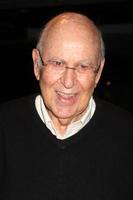 Carl reiner ankommen beim das Film Premiere von was auch immer funktioniert beim das Silber Bildschirm Theater von das Pazifik Design Center im Westen los Engel ca. auf Juni 8 2009 2009 foto