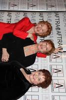 Kathleen niemand, danach Neu York Präsident Roberta hinterher, und patrika darbo ankommen beim das danach Medien und Unterhaltung Exzellenz Auszeichnungen amees beim das biltmore Hotel im los Engel, ca auf Marsch, 9 2009 foto