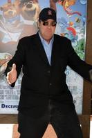 los Engel dez 11 Dan aykroyd kommt an beim das Yogi Bär 3d Premiere beim das Dorf Theater auf Dezember 11 2010 im westwood ca. foto