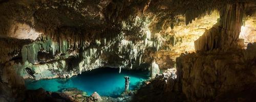 Rangko-Höhle in Flores Island, Labuan Bajo, Indonesien foto